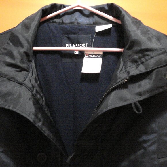 Vintage Men's Fila Sport Winter Jacket with Hoodie. - Picture 6 of 13